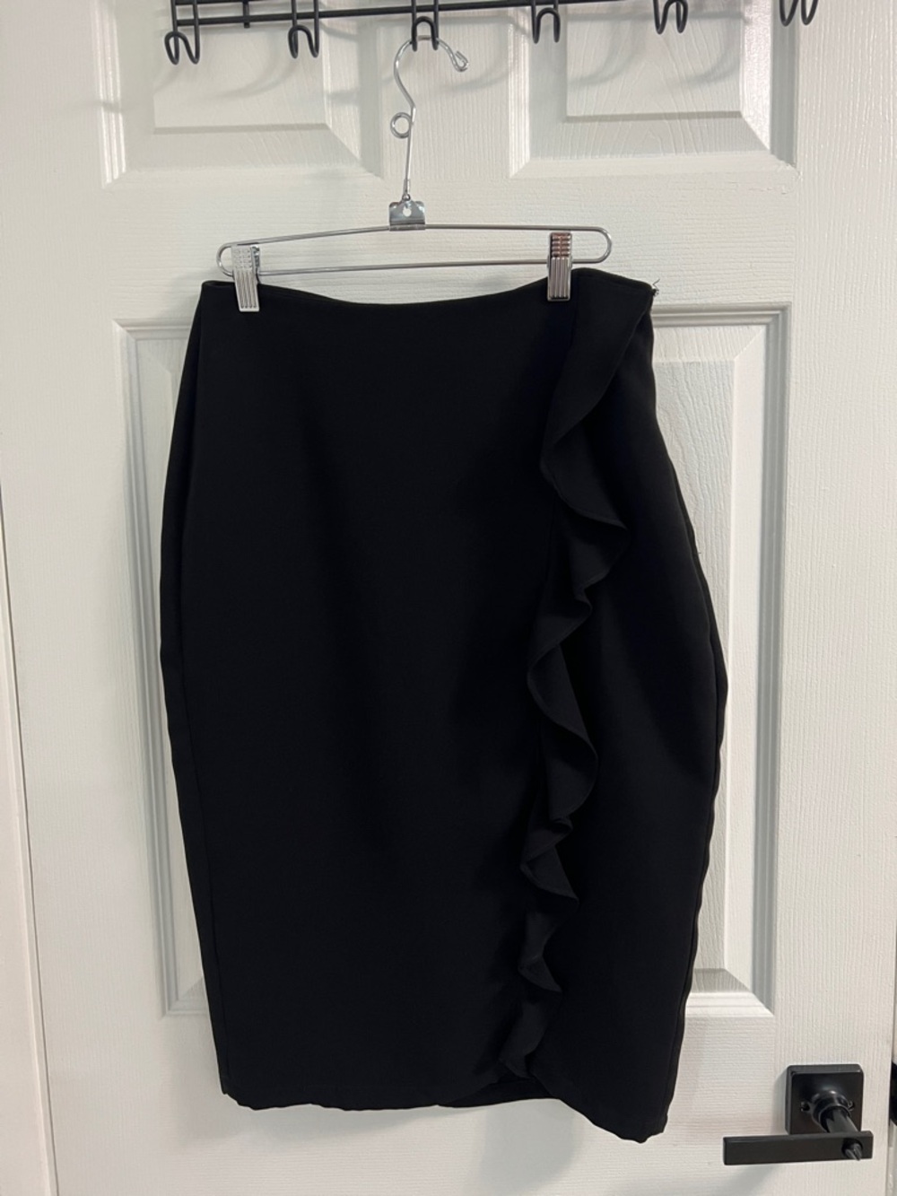 JustFab Black Ruffle Pencil Skirt